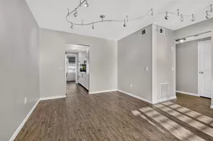 6015 19th St N, Saint Petersburg, FL 33714 - Photo 10