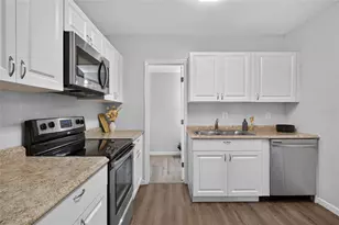 411 12th Ave E, Bradenton, FL 34208 - Photo 4