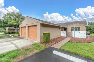 3203 Charter Club Dr, Tarpon Springs, FL 34688 - Photo 2
