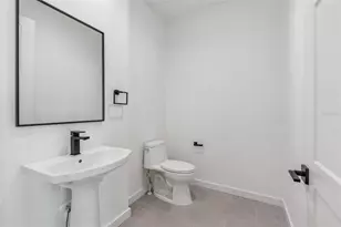 1218 E Kay St, Tampa, FL 33602 - Photo 26