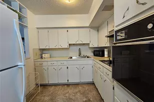 2331 Finlandia Ln, Clearwater, FL 33763 - Photo 12