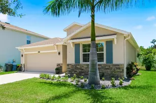 8216 Praise Dr, Tampa, FL 33625 - Photo 4