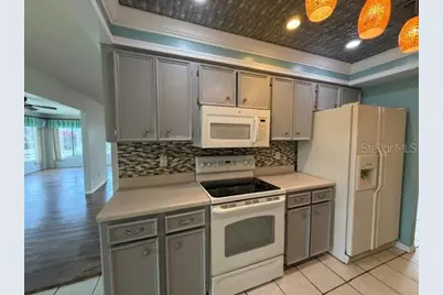 309 Bryce Court, Sun City Center, FL 33573 - Photo 10
