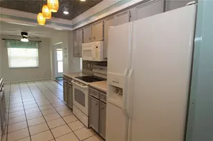 309 Bryce Ct, Sun City Center, FL 33573 - Photo 16