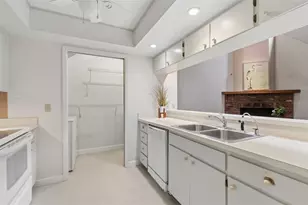 609 Green Valley Rd, Palm Harbor, FL 34683 - Photo 20