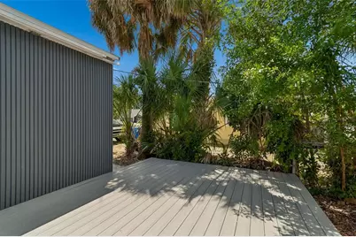 517 Hampton Avenue NE, Saint Petersburg, FL 33703 - Photo 20