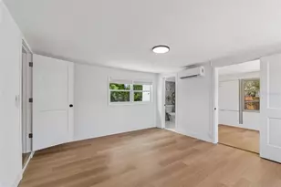 517 Hampton Ave NE, Saint Petersburg, FL 33703 - Photo 8