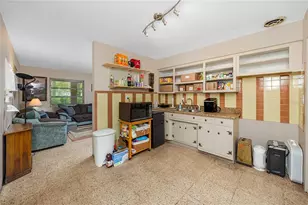 8161 22nd Ave N, Saint Petersburg, FL 33710 - Photo 30