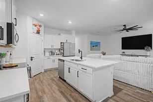 7815 Wheat Stone Dr, Zephyrhills, FL 33540 - Photo 10