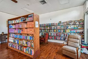 8101 113th St, Seminole, FL 33772 - Photo 34