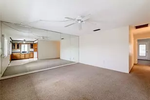 8101 113th St, Seminole, FL 33772 - Photo 4