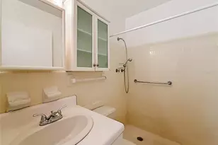 8101 113th St, Seminole, FL 33772 - Photo 20