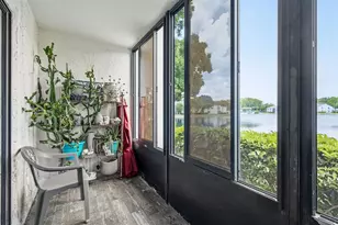 1179 Pine Ridge Cir W, Tarpon Springs, FL 34688 - Photo 18