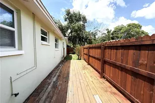 634 Dogwood Ct, Dunedin, FL 34698 - Photo 10