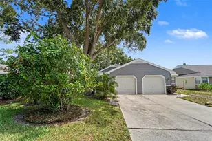 3174 Phlox Dr, Palm Harbor, FL 34684 - Photo 2