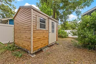 210 E Cluster Ave, Tampa, FL 33604 - Photo 34