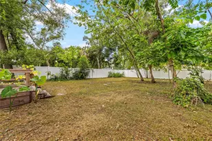 210 E Cluster Ave, Tampa, FL 33604 - Photo 36