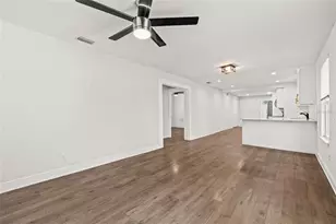 210 E Cluster Ave, Tampa, FL 33604 - Photo 10