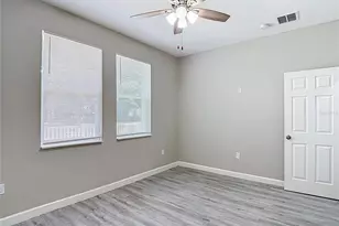 509 E Lake Ave, Tampa, FL 33603 - Photo 44