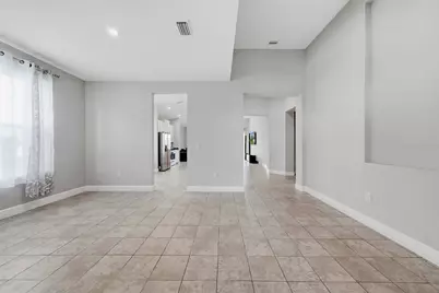 34014 Astoria Circle, Wesley Chapel, FL 33545 - Photo 8