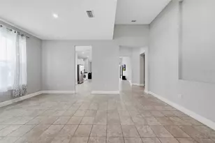 34014 Astoria Cir, Wesley Chapel, FL 33545 - Photo 8