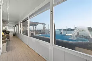 1818 Dolphin Blvd S, Saint Petersburg, FL 33707 - Photo 48
