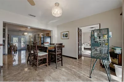 1818 Dolphin Boulevard S, Saint Petersburg, FL 33707 - Photo 16