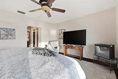 1818 Dolphin Boulevard S, Saint Petersburg, FL 33707 - Photo 36