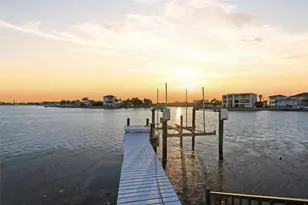 1818 Dolphin Blvd S, Saint Petersburg, FL 33707 - Photo 2