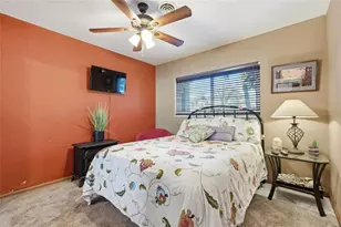 1818 Dolphin Blvd S, Saint Petersburg, FL 33707 - Photo 20