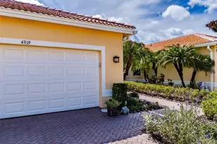 4919 Marble Springs Cir, Wimauma, FL 33598 - Photo 4