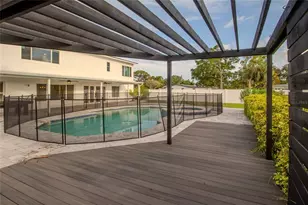 5400 Denver St NE, Saint Petersburg, FL 33703 - Photo 10