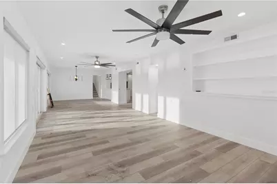 5400 Denver Street NE, Saint Petersburg, FL 33703 - Photo 30