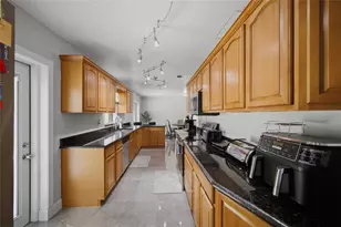 7003 Larimer Ct, Tampa, FL 33615 - Photo 14