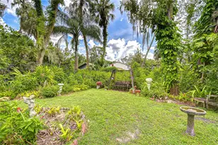 10904 Hackney Dr, Riverview, FL 33578 - Photo 8