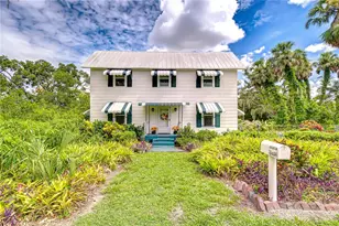 10904 Hackney Dr, Riverview, FL 33578 - Photo 2