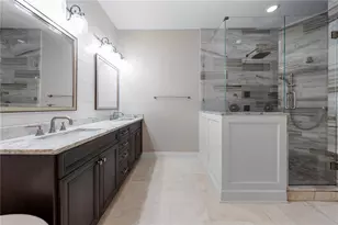 205 Brightwater Dr, Clearwater Beach, FL 33767 - Photo 18
