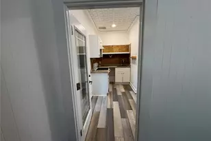 142 6th Ave N, Saint Petersburg, FL 33701 - Photo 12