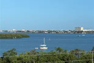 7100 Sunshine Skyway Ln S, Saint Petersburg, FL 33711 - Photo 26