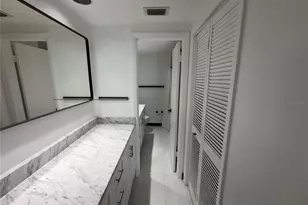 7100 Sunshine Skyway Ln S, Saint Petersburg, FL 33711 - Photo 12
