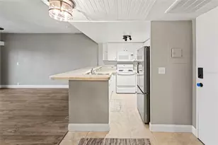 880 Mandalay Ave, Clearwater Beach, FL 33767 - Photo 28