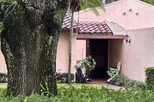 9783 86th Ave, Seminole, FL 33777 - Photo 10