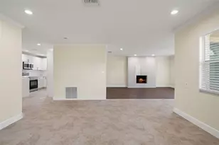 4247 Helena St NE, Saint Petersburg, FL 33703 - Photo 8