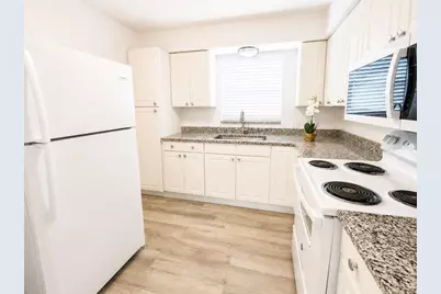 3100 36th Street N #21, Saint Petersburg, FL 33713 - Photo 6
