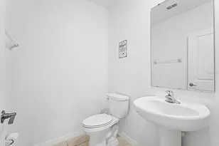 36420 Garden Wall Wy, Zephyrhills, FL 33541 - Photo 14