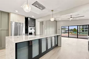 15918 Redington Dr, Redington Beach, FL 33708 - Photo 14