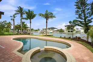 15918 Redington Dr, Redington Beach, FL 33708 - Photo 2