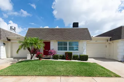 6915 Versailles N, Pinellas Park, FL 33781 - Photo 2
