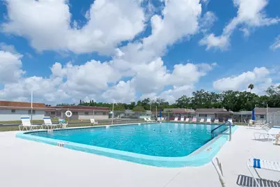 6915 Versailles N, Pinellas Park, FL 33781 - Photo 22