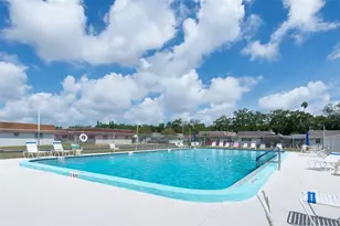 6915 Versailles N, Pinellas Park, FL 33781 - Photo 22